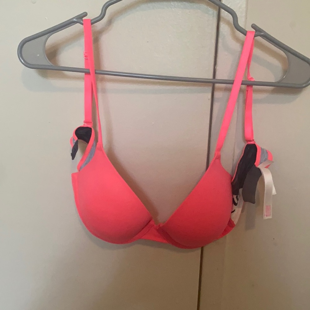 VS pink bra NWOT